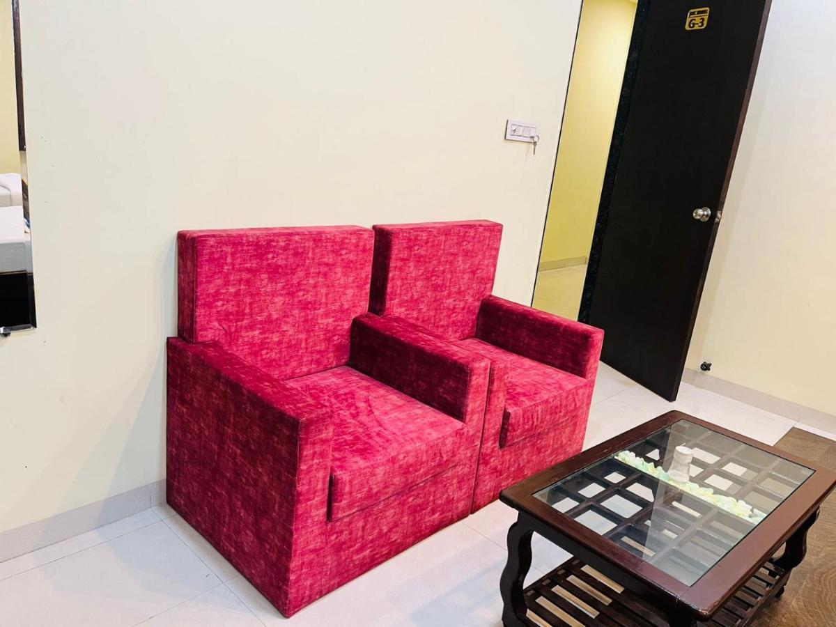 Akolia Jmc Hotel Lavish מראה חיצוני תמונה
