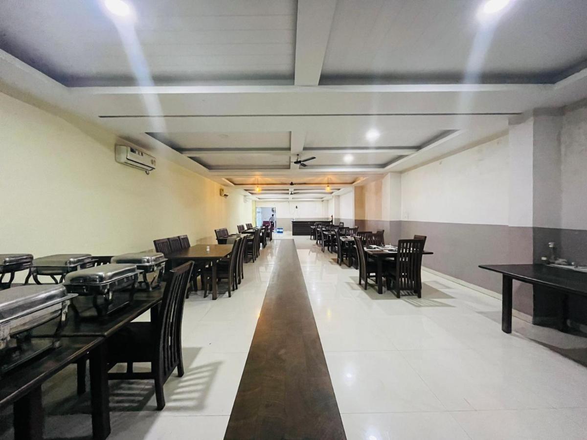 Akolia Jmc Hotel Lavish מראה חיצוני תמונה
